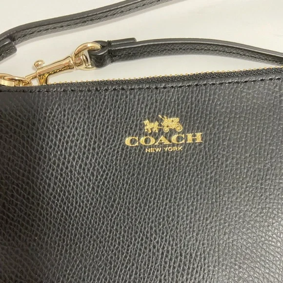🆕COACH-Brand New COACH Wristlet you are going to love.Beautiful-stylish-neutral - Picture 3 of 5